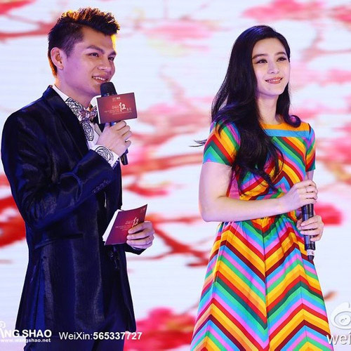 quot;Võ Tắc Thiênquot; Phạm Băng Băng lộ tay cơ bắp - 1