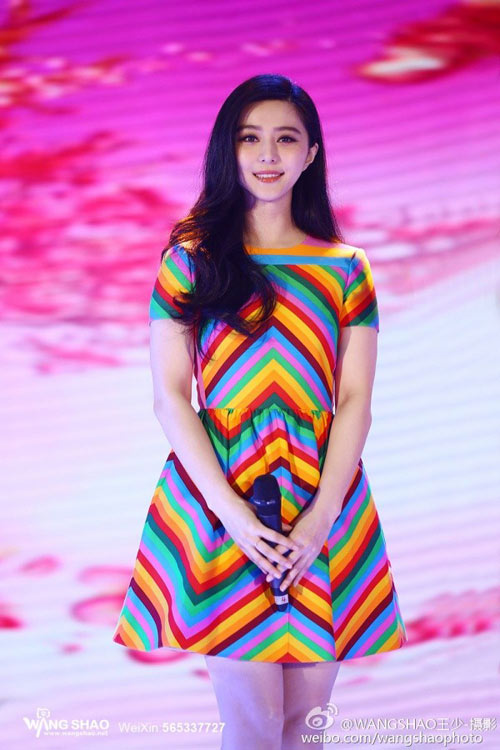 quot;Võ Tắc Thiênquot; Phạm Băng Băng lộ tay cơ bắp - 3