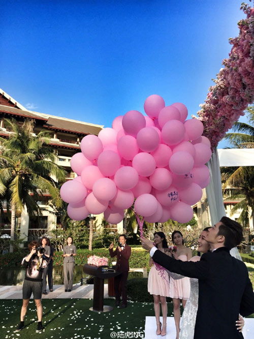 quot;Võ Tắc Thiênquot; Phạm Băng Băng lộ tay cơ bắp - 9