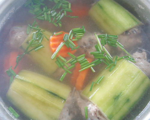 Canh bí ngòi nhồi thịt chống ngán ngày Tết - 6