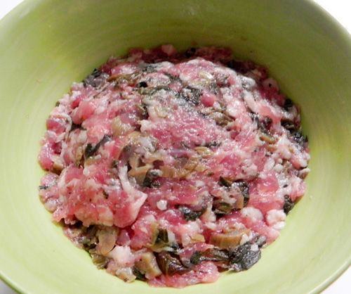 Thịt chưng cải mặn chống ngán sau Tết - 4