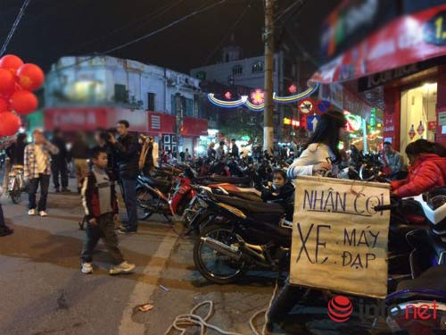 Bãi trông xe “mọc” tự phát, chặt chém khách ngày Xuân - 2