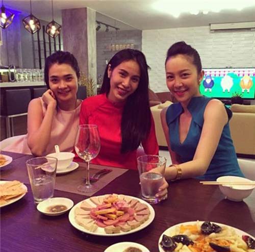 Linh Nga xinh đẹp hội ngộ vợ chồng Thủy Tiên - Công Vinh - 1