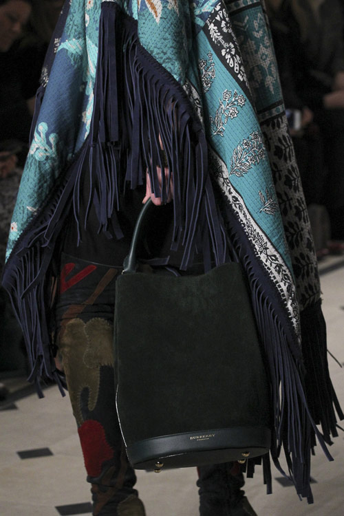 4 BST nét căng từ Tuần lễ thời trang London thu 2015 - 7