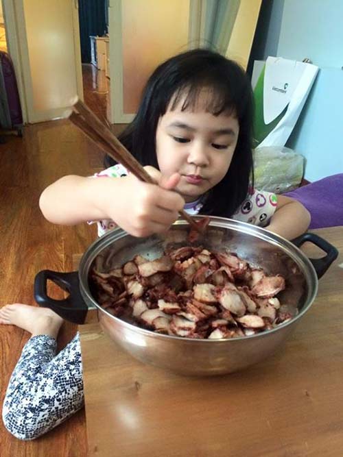 Bật cười clip bé than thở quot;cuộc đời con là một vì sao tốiquot; - 3