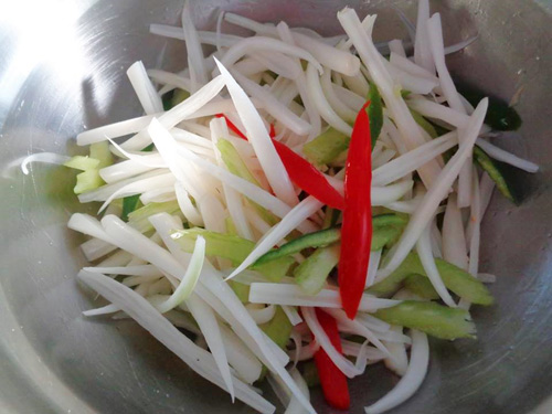 Nộm lưỡi heo ngó sen giòn giòn - 4