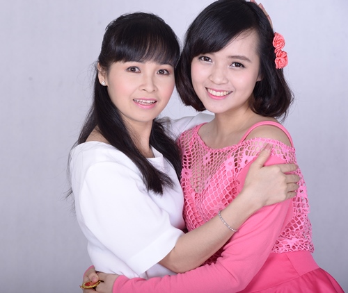 Trang Nhung quot;nhà trăm tỷquot; khoe con gái lớn đáng yêu - 1