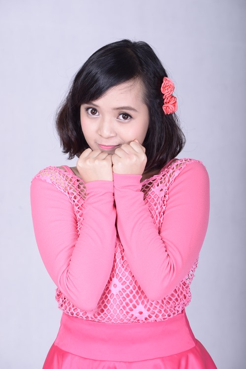 Trang Nhung quot;nhà trăm tỷquot; khoe con gái lớn đáng yêu - 4