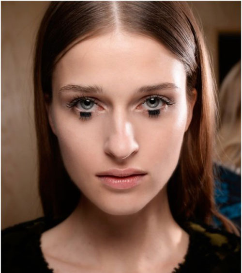 8 cảm hứng trang điểm mới nhất tại Tuần lễ thời trang London - 4