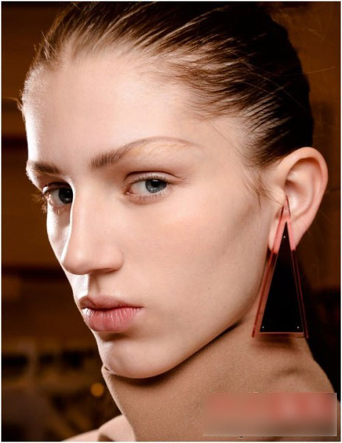 8 cảm hứng trang điểm mới nhất tại Tuần lễ thời trang London - 6