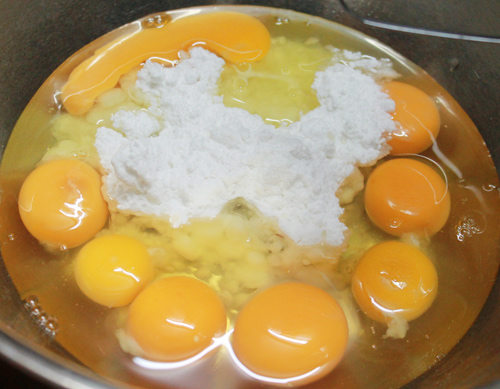 banh bong lan trung muoi