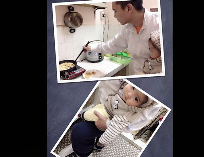 Bức hình Tú Dưa một tay ôm con một tay nấu bếp được người vợ - Lam Trang chia sẻ trên facebook đầy thích thú.
