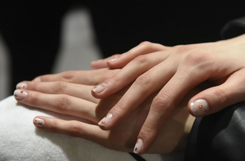 Cập nhật 20 mẫu nail lung linh cho ngày Valentine Trắng - 3