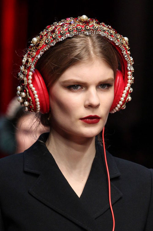 Kỳ lạ: Chiếc áo có thể quot;biến hóaquot; thành 24 kiểu - 5