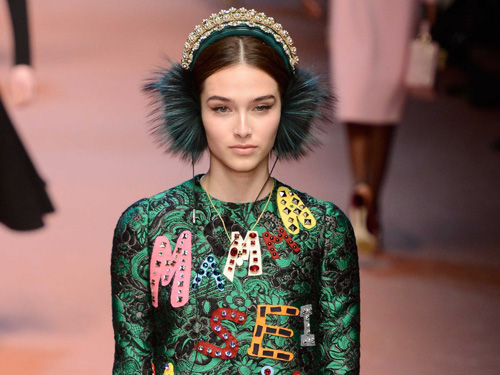 Kỳ lạ: Chiếc áo có thể quot;biến hóaquot; thành 24 kiểu - 12