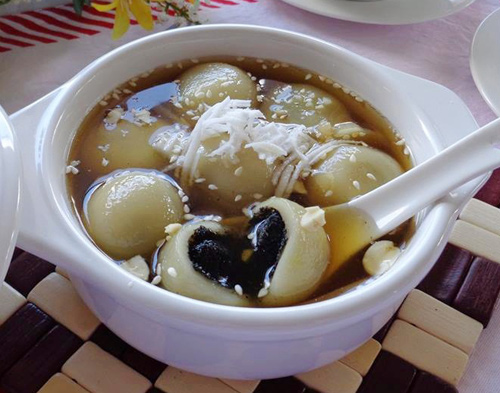 Chè trôi nước nhân vừng đen nóng hổi - 10