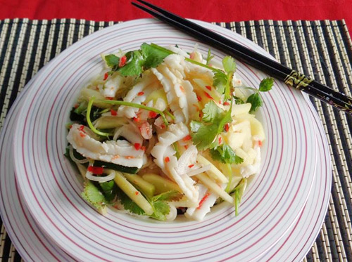 Gỏi mực táo xanh lạ miệng mà hấp dẫn - 5