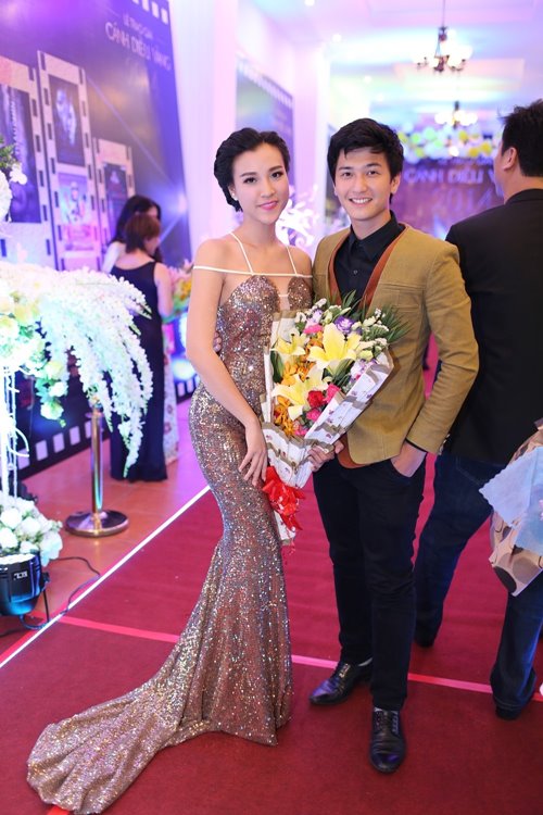 Diễm My 9X đọ độ nóng bỏng với HH Giáng My - 13