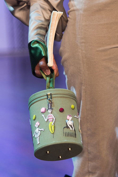 Những chiếc túi khiến bạn quot;mắt tròn mắt dẹtquot; - 9