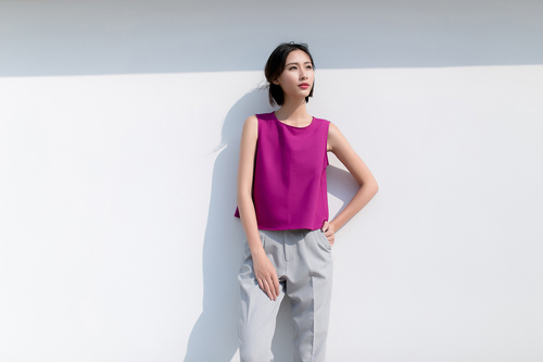 Thời trang tối giản hạ nhiệt Sài Gòn nắng nóng - 12