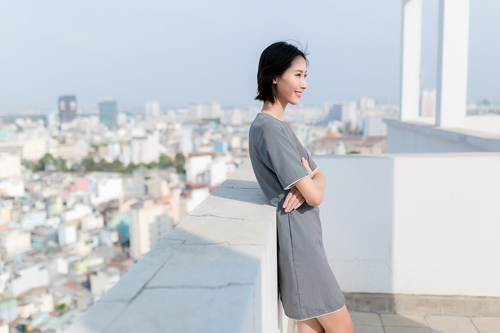 Thời trang tối giản hạ nhiệt Sài Gòn nắng nóng - 2