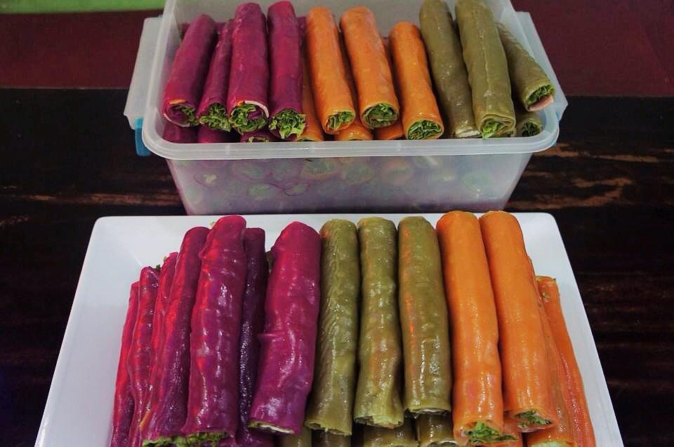 Đi ăn phở cuốn quot;bảy sắc cầu vồngquot; ở Quận 1 - 4