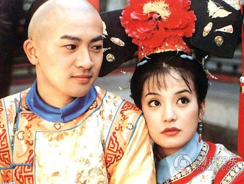 Triệu Vy khoe ảnh nhí nhố bên Ngũ Aka - 3