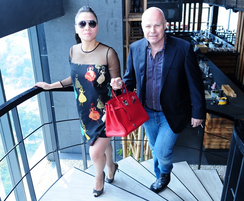 Lý giải sở thích đi giầy cao gót của #039;bà bầu#039; Thu Minh - 11