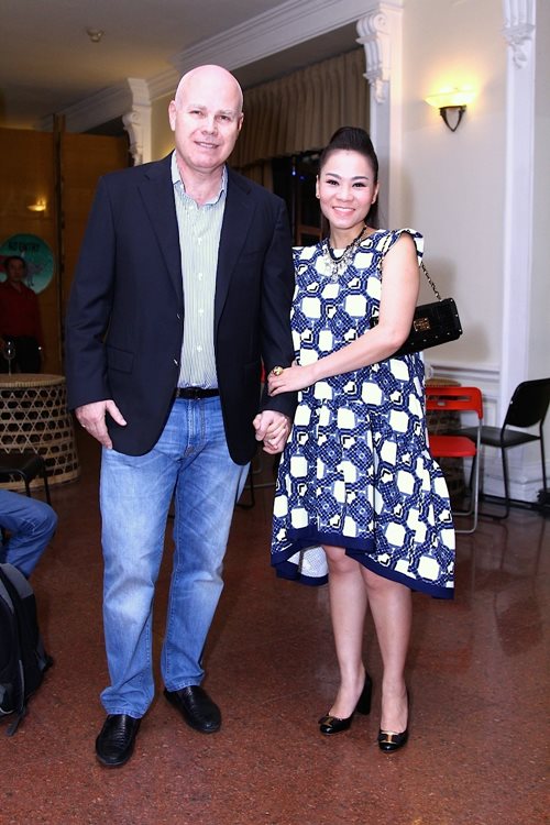 Lý giải sở thích đi giầy cao gót của #039;bà bầu#039; Thu Minh - 9