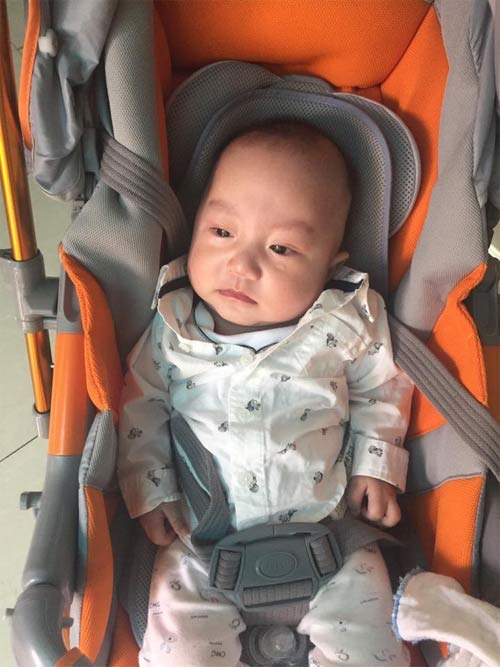 Siêu mẫu Ngọc Thạch khoe bụng bầu mừng sinh nhật chồng - 4