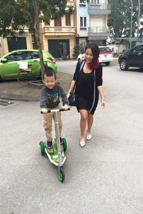 Siêu mẫu Ngọc Thạch khoe bụng bầu mừng sinh nhật chồng - 8