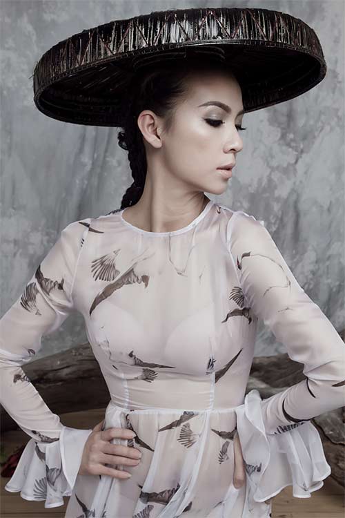 MC Huyền Ny táo bạo quot;thả rông” trên Vogue Ý - 6