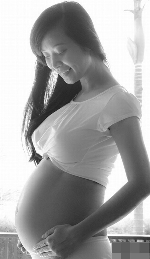 Thêm những bà bầu mới của showbiz Việt - 6