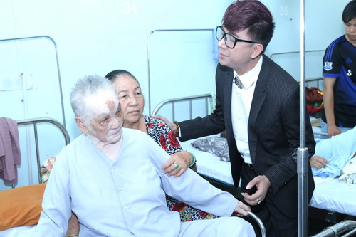 Thái Thùy Linh khoe bụng bầu bên Long Nhật - 8