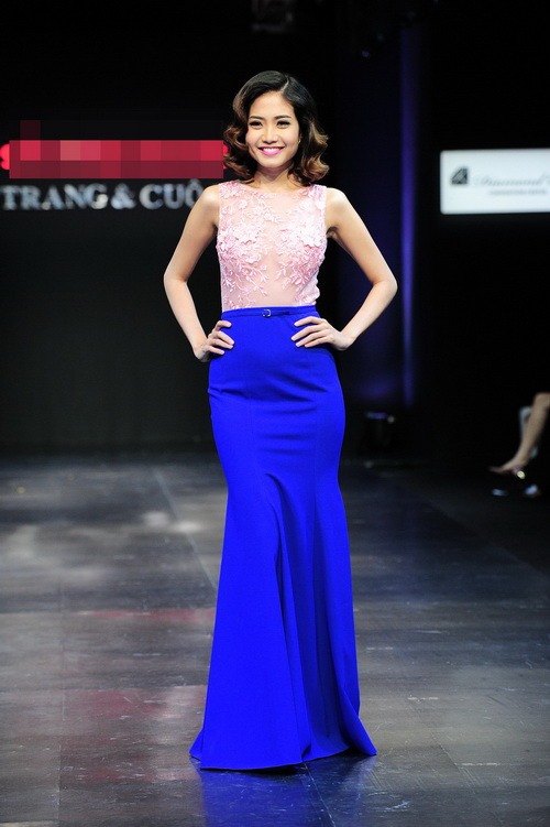 Thanh Hằng tái xuất gợi cảm với mốt xuyên thấu - 14