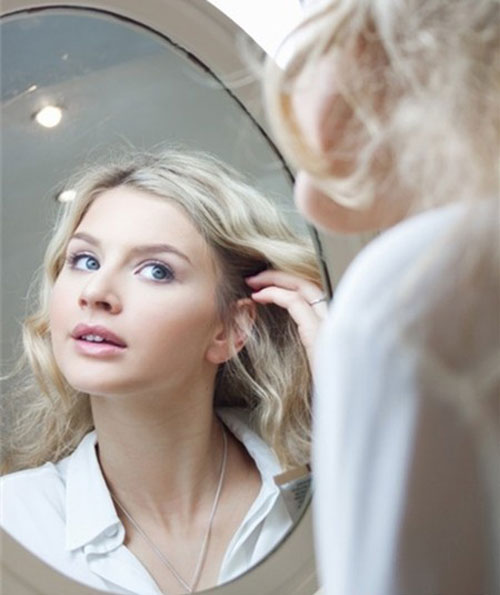 4 lý do để bạn chấm dứt ngay việc chạm tay lên mặt - 5