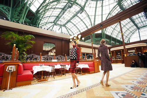 3 show thời trang khiến người xem mê mẩn - 5