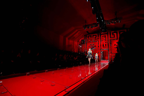 3 show thời trang khiến người xem mê mẩn - 9