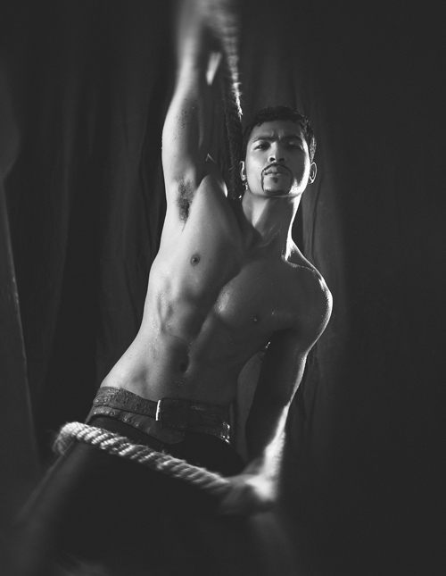 Thân hình khiến mọi quot;trai cong gái thẳngquot; đều mê của Vũ Tuấn Việt - 3