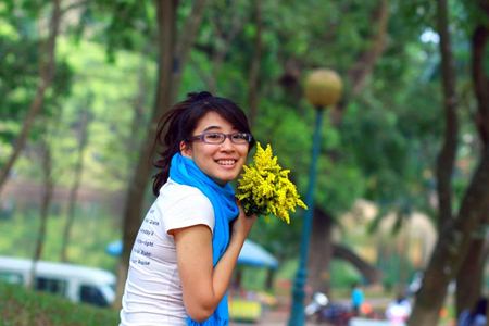Mẹ Hà Nội xót xa khi các con lớn lên không còn bóng mát - 1