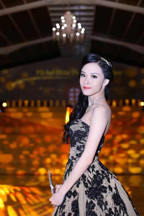Những điều ít biết về Hoa hậu Trương Hồ Phương Nga - 9