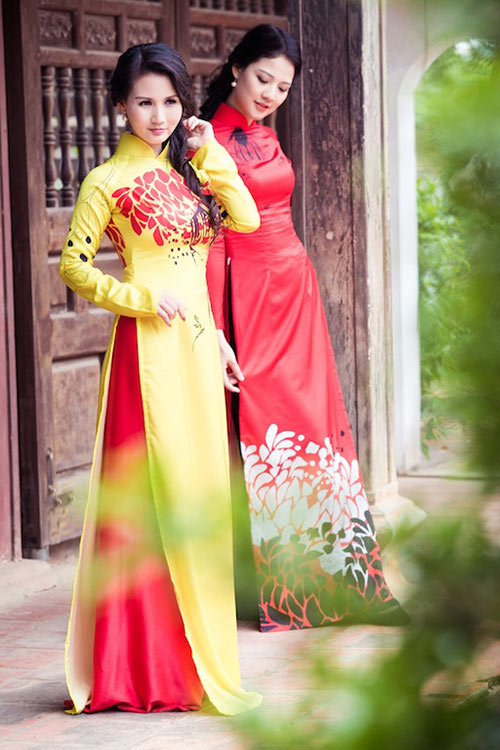 HH quý bà Trần Thị Quỳnh, Sonya Sương Đặng đọ dáng mềm - 1