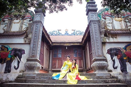 HH quý bà Trần Thị Quỳnh, Sonya Sương Đặng đọ dáng mềm - 7