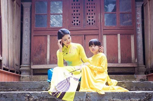 HH quý bà Trần Thị Quỳnh, Sonya Sương Đặng đọ dáng mềm - 8