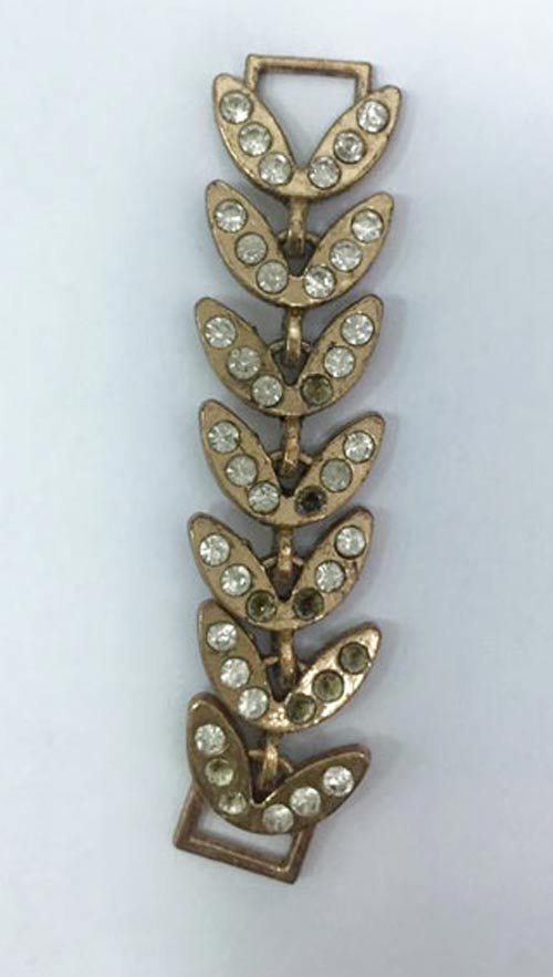 Liên tiếp nhiều trẻ hóc dị vật nguy hiểm - 1