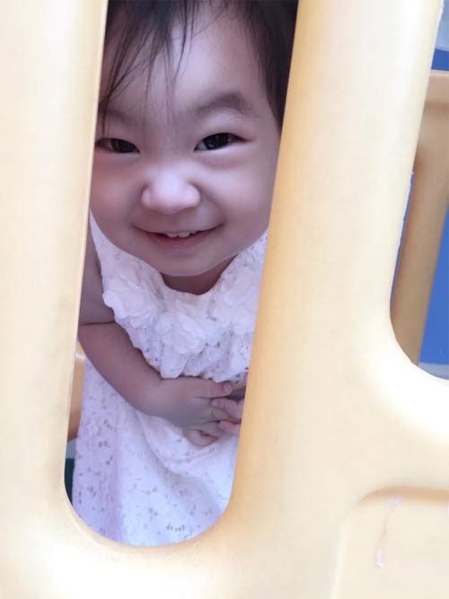 Ngắm nụ cười thiên thần của con gái Lý Hải - 2