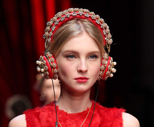 Dolce amp; Gabbana bị tố cáo đạo ý tưởng - 1