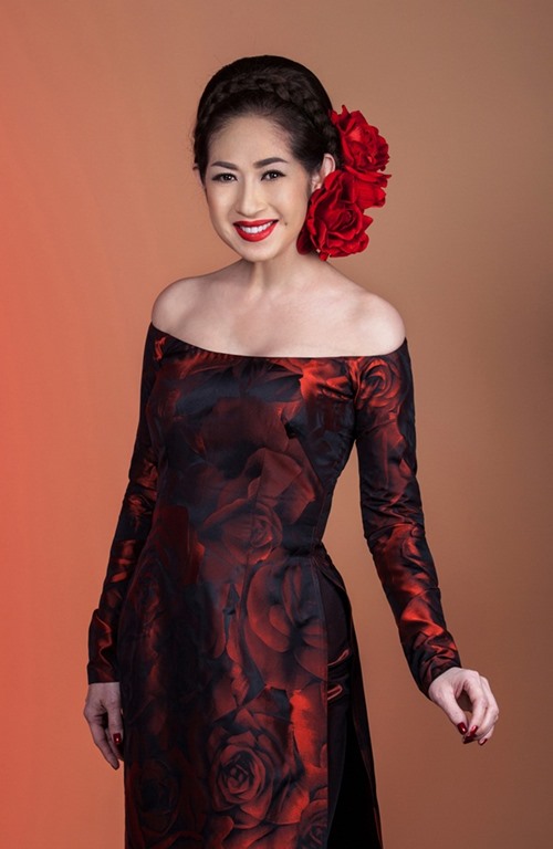 Ý Lan về nước tham gia đêm nhạc gia đình họ Phạm - 5