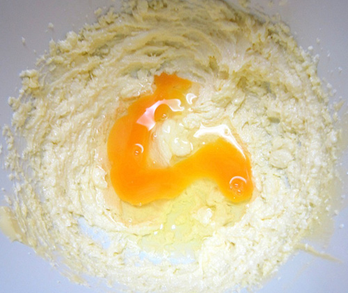 Bánh bông lan thơm ngon, dễ làm - 2
