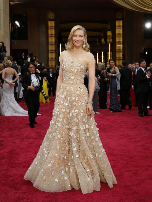 Gợi ý thời trang U40 từ minh tinh mắt biếc - Cate Blanchett - 3